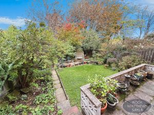 Photo 8- click for photo gallery